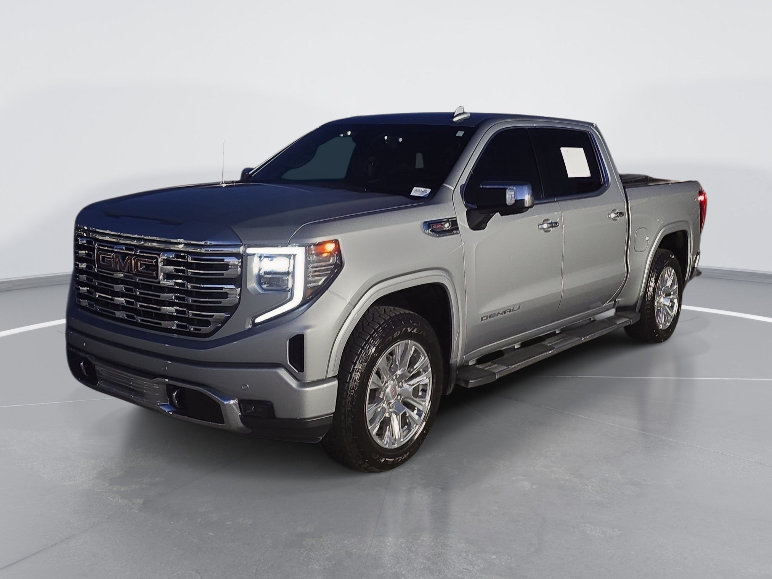 Used 2023 GMC Sierra 1500 Denali w/ Technology Package AWD/4WD image 7