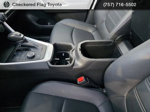 Used 2024 Toyota RAV4 XLE Premium image 38