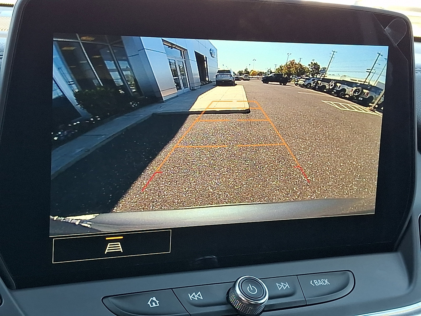 Used 2025 Chevrolet Blazer LT FWD image 19