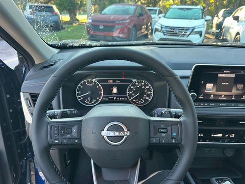 Certified 2026 Nissan Rogue SV w/ Cold Weather Package image 18