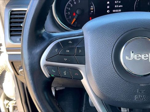 Used 2021 Jeep Grand Cherokee Limited w/ Luxury Group II image 23