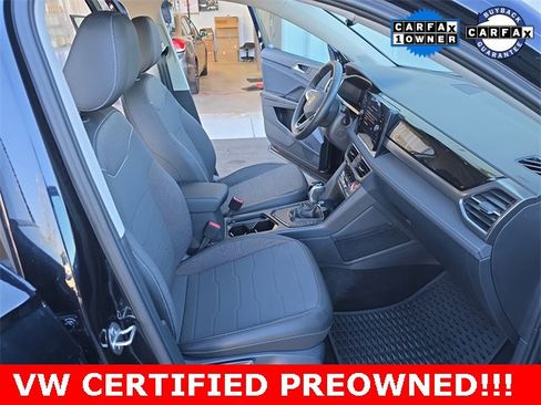 Used 2025 Volkswagen Taos SE image 20