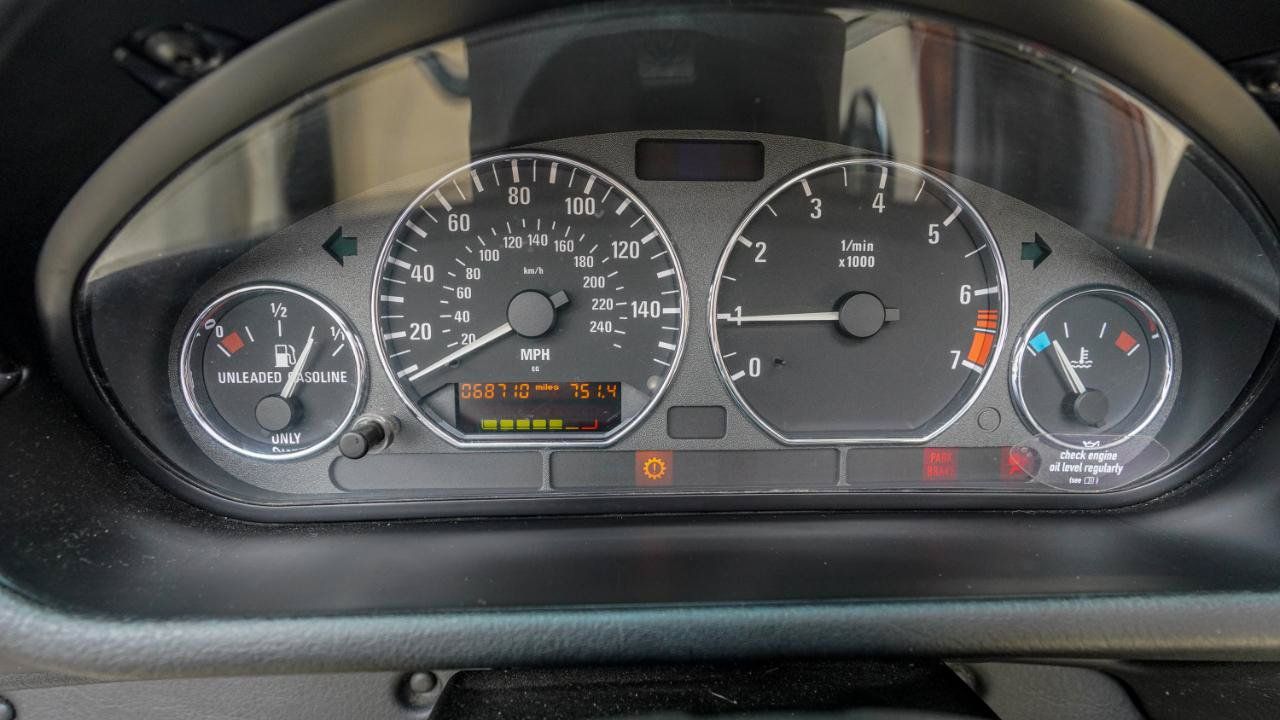 Used 1999 BMW Z3 2.8 RWD image 31