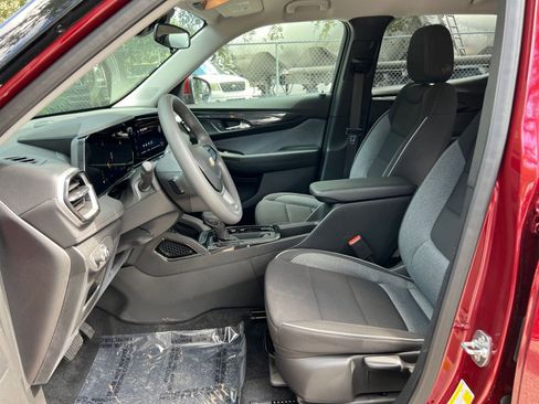 Used 2025 Chevrolet TrailBlazer LT image 21