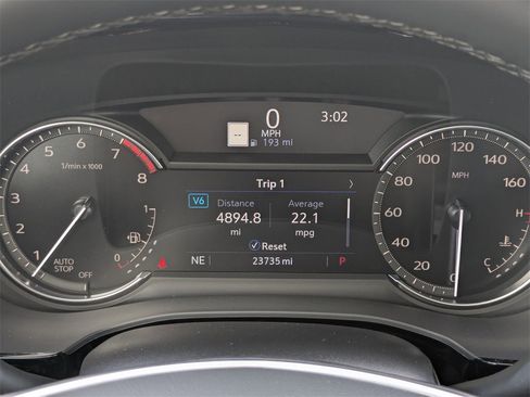 Certified 2025 Cadillac XT5 Premium Luxury image 33