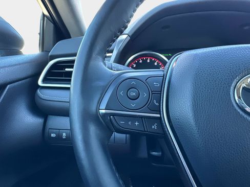 Used 2018 Toyota Camry XSE image 24