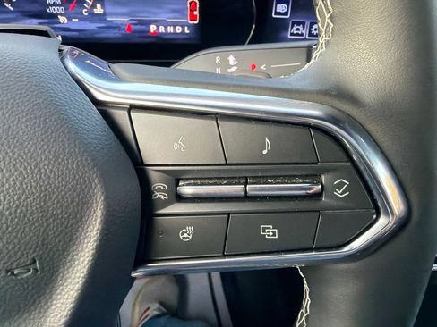 Used 2025 Chevrolet Traverse Z71 w/ Enhanced Driving Package AWD/4WD image 19