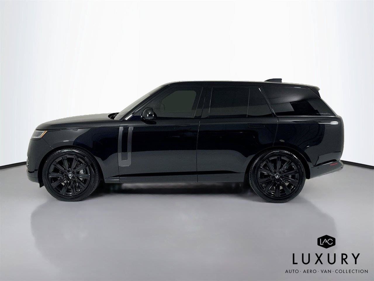 Used 2023 Land Rover Range Rover SE AWD/4WD image 11