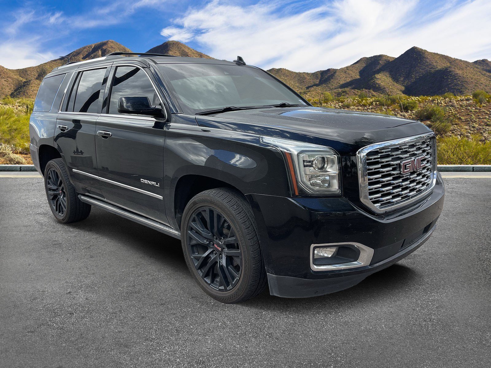 Used 2020 GMC Yukon Denali w/ Denali Ultimate Package AWD/4WD image 3