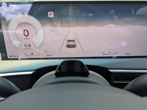 Used 2026 Genesis GV70 2.5T Advanced image 18