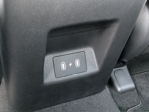 Used 2025 Hyundai Santa Cruz SE FWD image 15