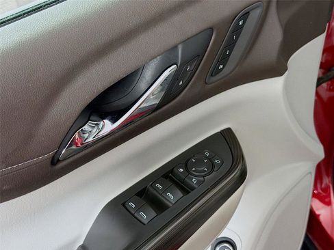 Used 2021 GMC Acadia SLT w/ Technology Package AWD/4WD image 20