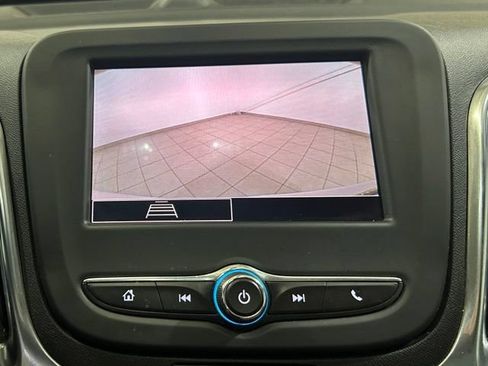 Used 2024 Chevrolet Equinox LS w/ LS Convenience Package FWD image 33