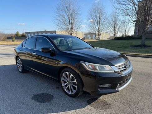Used 2013 Honda Accord Sport image 4