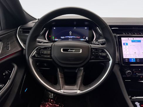 Used 2022 Jeep Grand Cherokee L Overland image 12