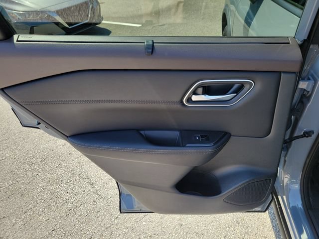 Certified 2021 Nissan Rogue SL FWD image 11