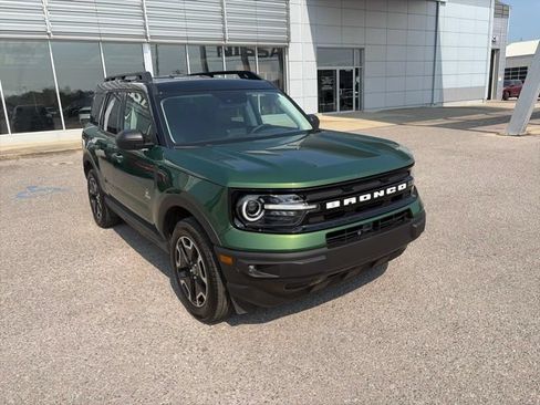 Used 2024 Ford Bronco Sport Outer Banks w/ Tech Package AWD/4WD image 8