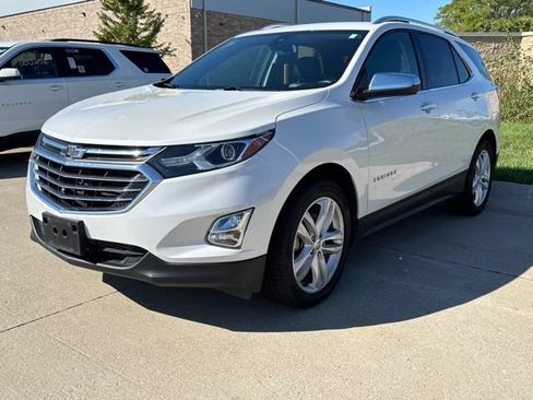 Used 2020 Chevrolet Equinox Premier AWD/4WD image 2