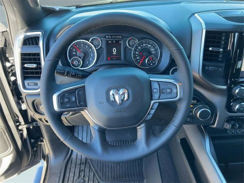 New 2026 RAM 1500 4x4 Crew Cab image 17