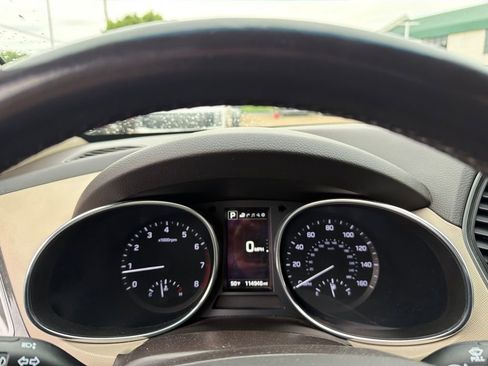 Used 2017 Hyundai Santa Fe Sport FWD image 23