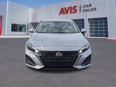 Used 2023 Nissan Altima 2.5 SL image 13