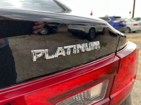 Used 2016 Nissan Maxima Platinum image 3