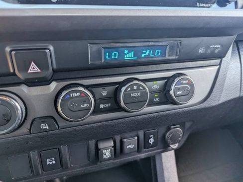 Used 2023 Toyota Tacoma TRD Off-Road AWD/4WD image 30