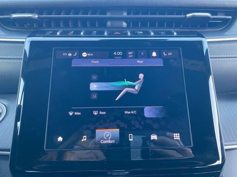 Used 2024 Jeep Grand Cherokee L Altitude image 36