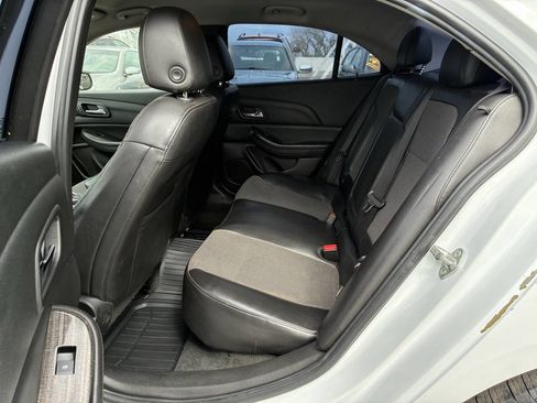Used 2015 Chevrolet Malibu LT w/ Power Convenience Package image 4