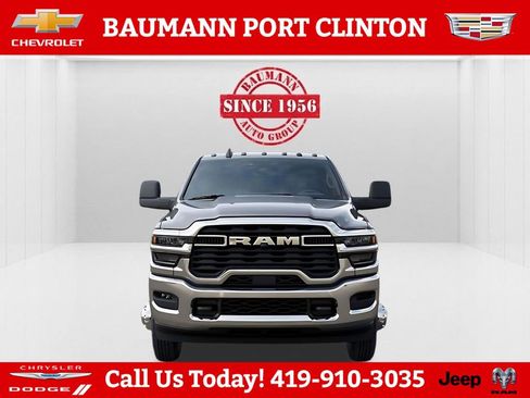 New 2026 RAM 3500 Tradesman AWD/4WD image 6