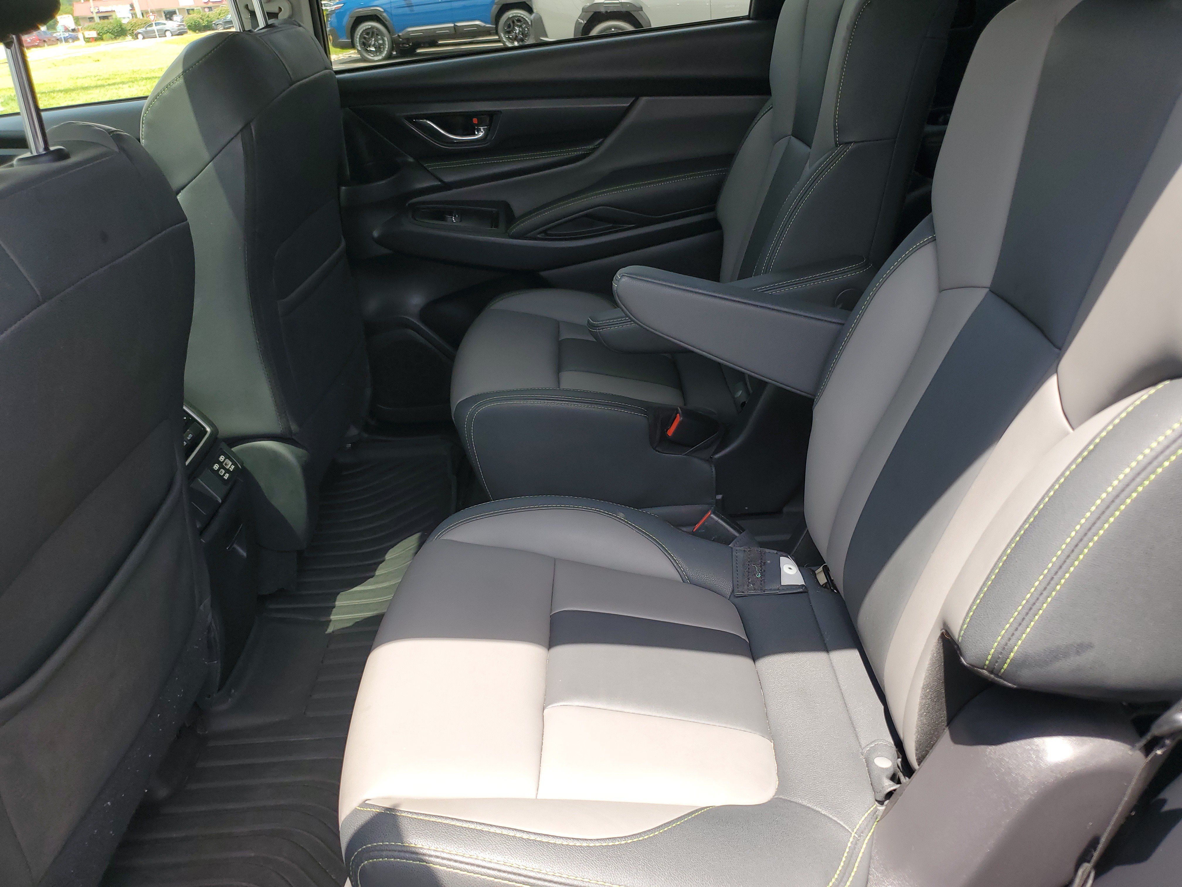 Used 2023 Subaru Ascent Onyx Edition AWD/4WD image 13