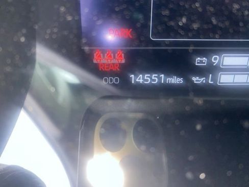Used 2024 Toyota Tundra Limited AWD/4WD image 5