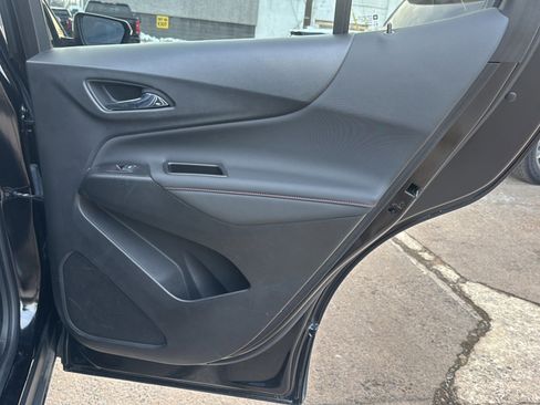 Used 2022 Chevrolet Equinox RS w/ RS Leather Package image 25