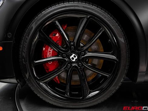 Used 2022 Bentley Continental GT image 21