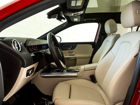 Used 2025 Mercedes-Benz GLA 250 GLA 250 image 16