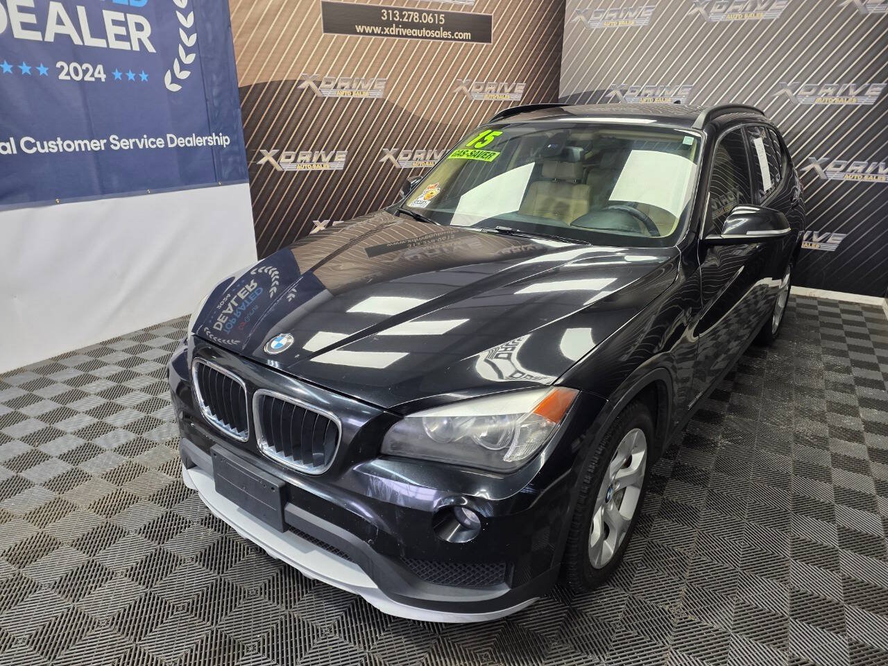 Used 2015 BMW X1 sDrive28i RWD image 2