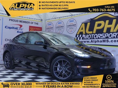 Used 2022 Tesla Model 3 Long Range image 1