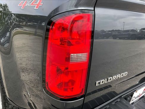 Used 2016 Chevrolet Colorado LT w/ Luxury Package, Chrome AWD/4WD image 28