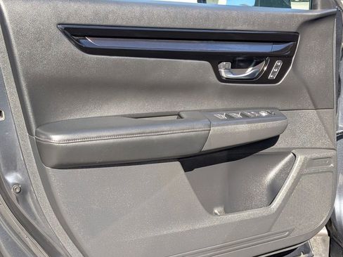 Used 2025 Honda CR-V EX-L image 13