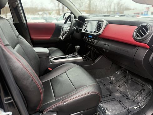 Certified 2023 Toyota Tacoma SR5 image 23