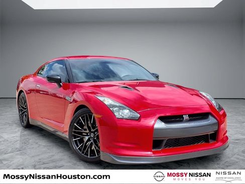 Used 2010 Nissan GT-R Premium AWD/4WD image 1