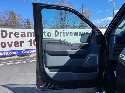 Used 2024 Ford F150 Lariat w/ Equipment Group 502A High AWD/4WD image 13