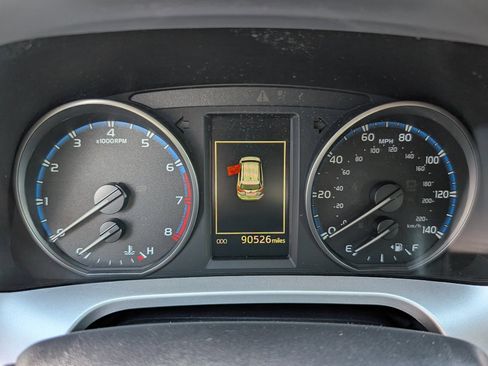 Used 2018 Toyota RAV4 LE w/ All Weather Liner Package image 19