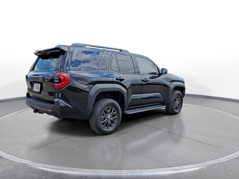 Used 2025 Toyota 4Runner SR5 AWD/4WD image 8