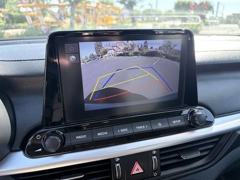 Certified 2023 Kia Forte LXS w/ LXS Technology Package FWD image 16