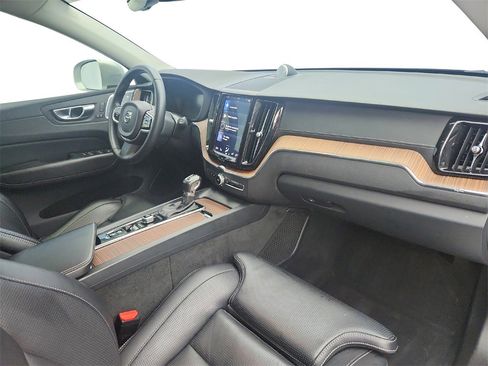 Used 2019 Volvo XC60 T6 Inscription w/ Protection Package Premier image 25