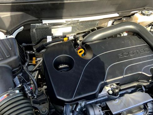 Used 2026 Chevrolet Equinox LT FWD image 30