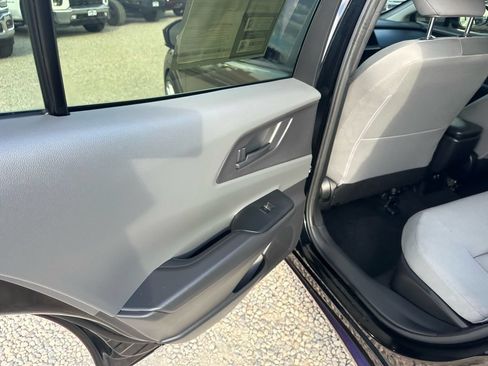 Used 2023 Toyota Prius LE FWD image 27