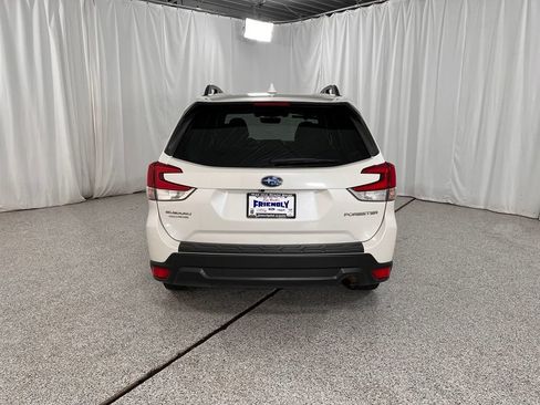 Used 2021 Subaru Forester Premium AWD/4WD image 10
