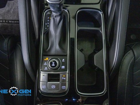 Used 2024 Kia Telluride SX X-Pro AWD/4WD image 24